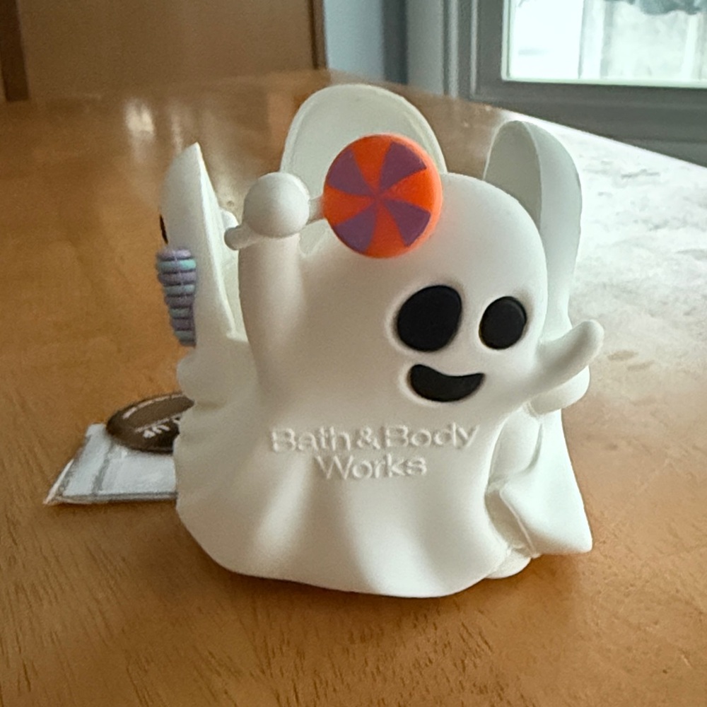 Bath & Body Works White Ghost with Lollipop soap holder to fit BBW hand soaps.